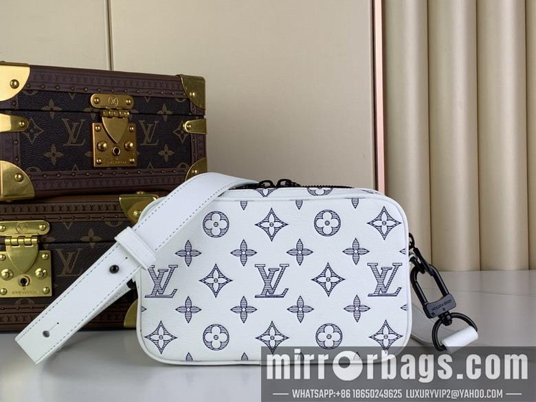 LV Replica Bags Alpha M83383 11x18.5x6.5cm gf