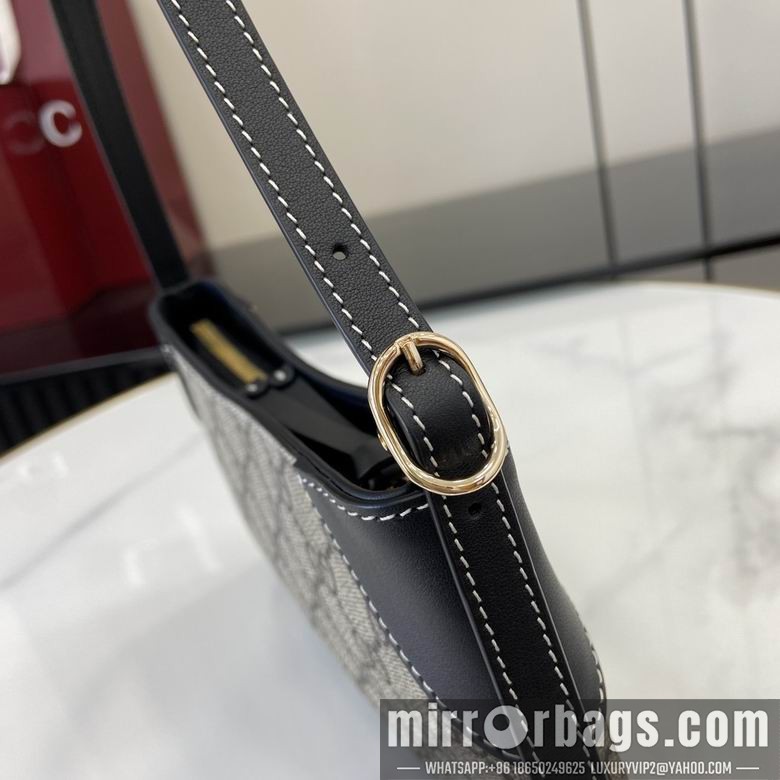 Gucci Replica Bags 820696 23X13X2cm