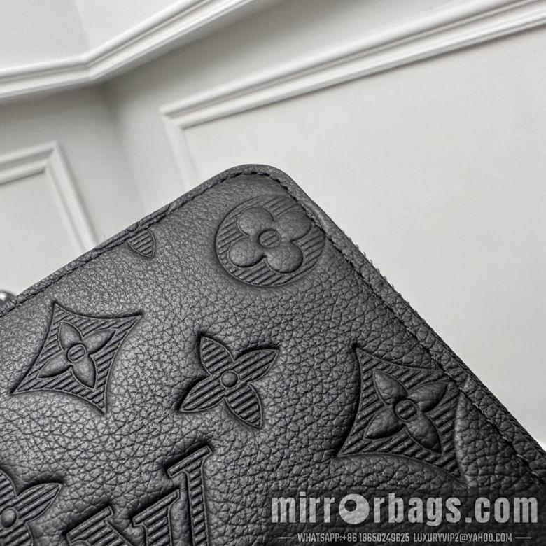 LV Replica Bags M62902 10X20X2cm
