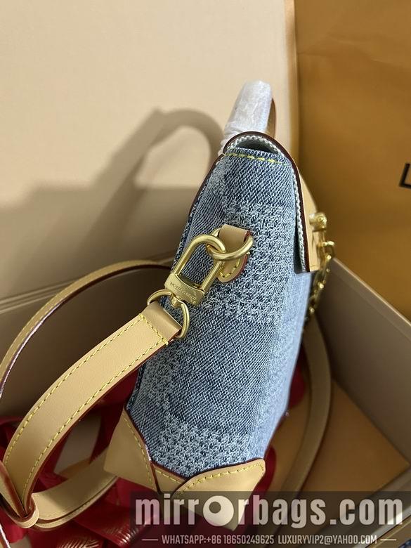 LV Replica Bags N40751 15X18X7cm