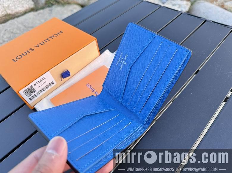 LV Replica Bags M11582 11X8.5X2cm