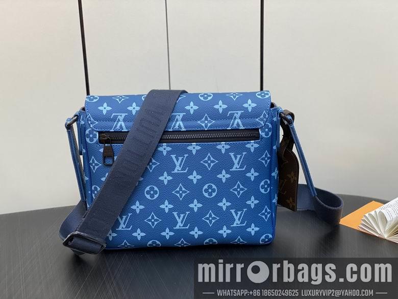 LV Replica Bags District M23785 26x20x7cm gf