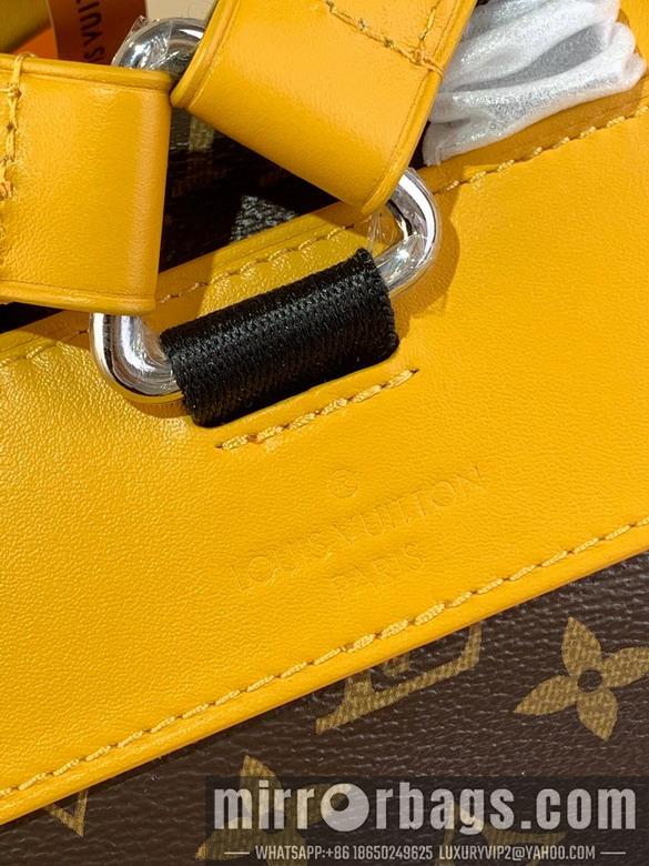 LV Replica Bags Christopher m13202 44x12.5x38cm gf