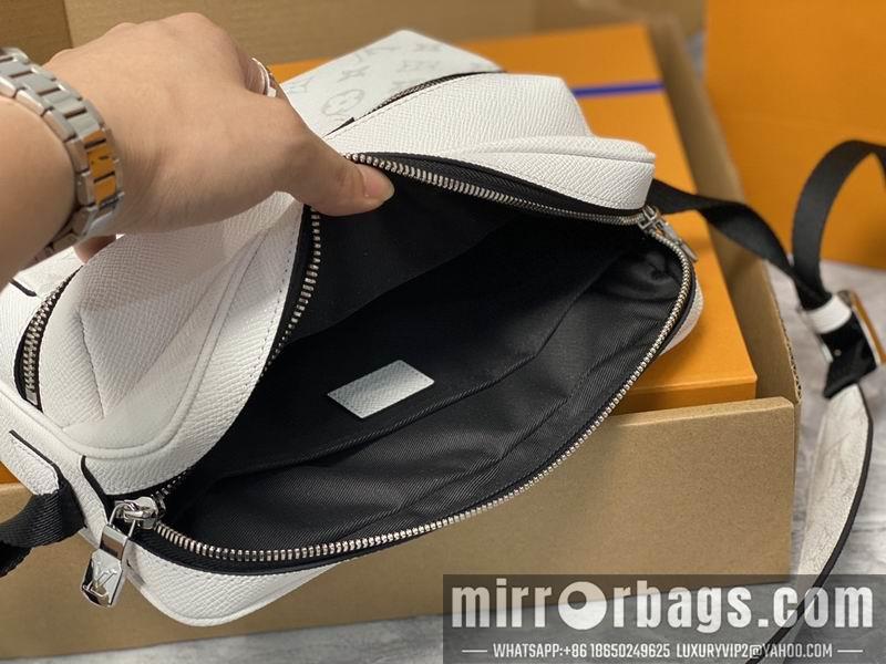 LV Replica Bags Moutdoor M30873 26x20x10.5cm gf