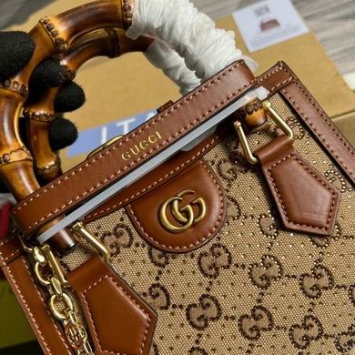 Gucci Replica Bags 675800 20X16X1cm MP