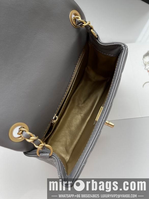 Chanel Replica Bags AS1786 18x13x7cm AL