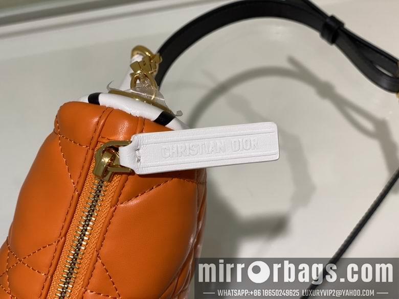 Dior Replica Bags AX2112279 24X15X6.8