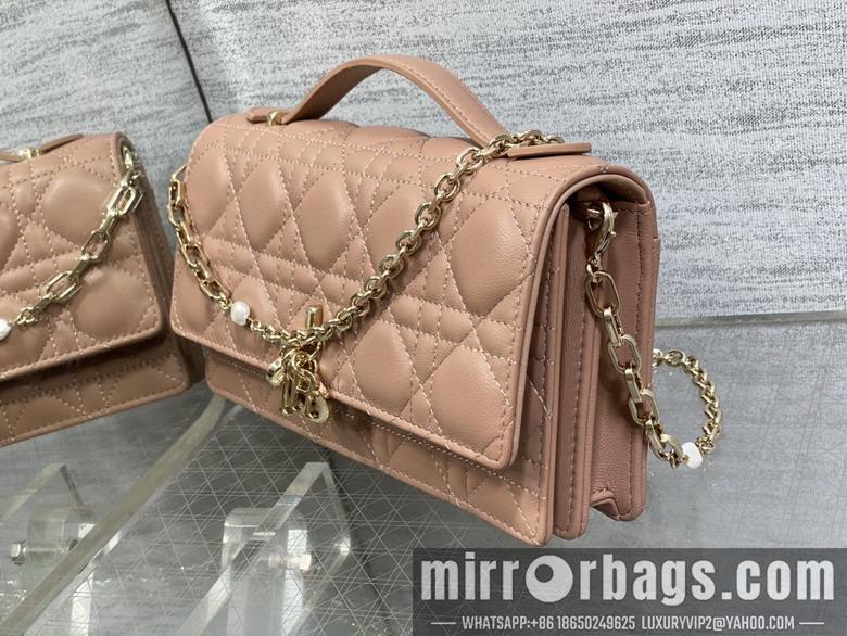 Dior Replica Bags Dior 0604 21x11x5cm wo2