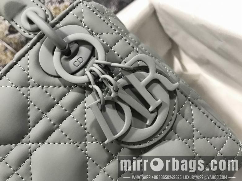 Dior Replica Bags BNM0505 17X15X7