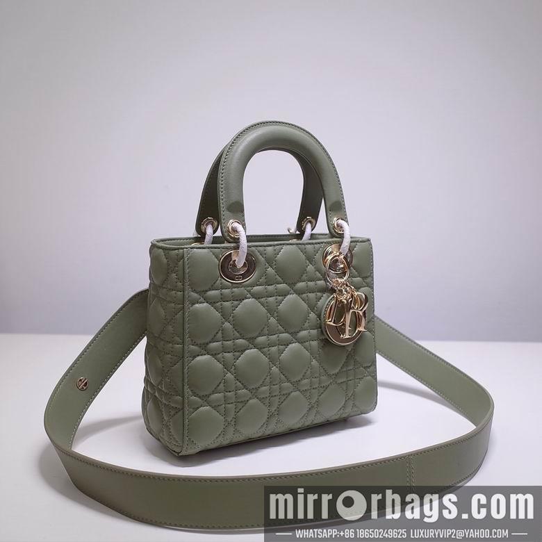 Dior Replica Bags AX8877 20X17X9