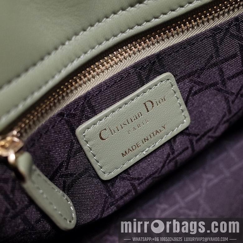 Dior Replica Bags AX8877 20X17X9