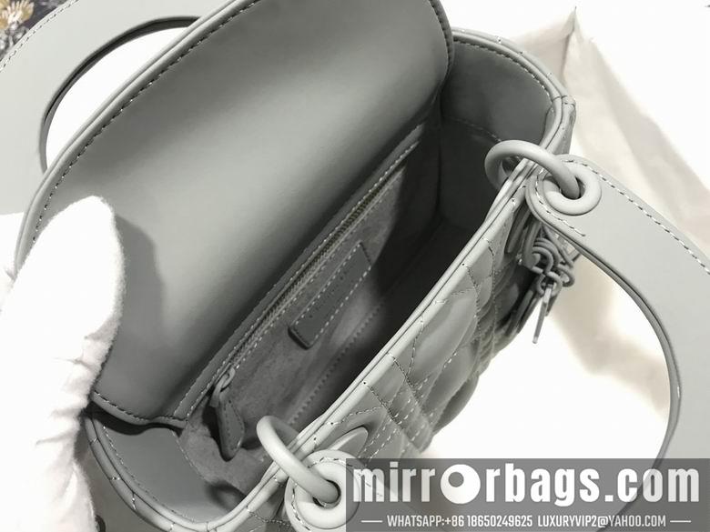 Dior Replica Bags BNM0505 17X15X7