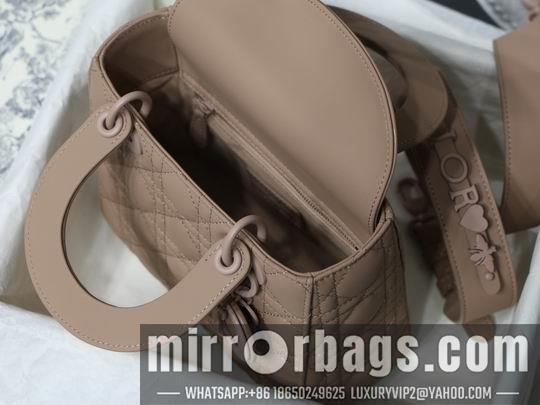 Dior Replica Bags Dior Ultra-matte M8013 20cm wz
