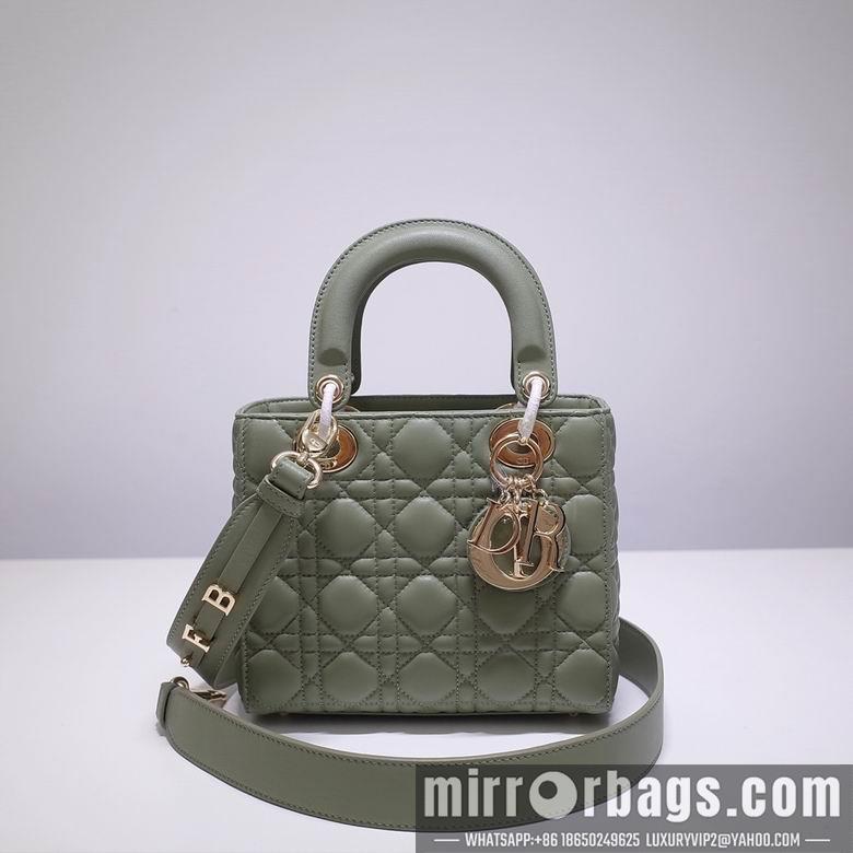 Dior Replica Bags AX8877 20X17X9