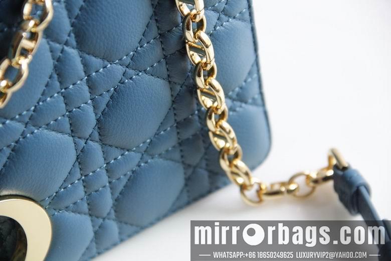 Dior Replica Bags AX2023 20x12x7