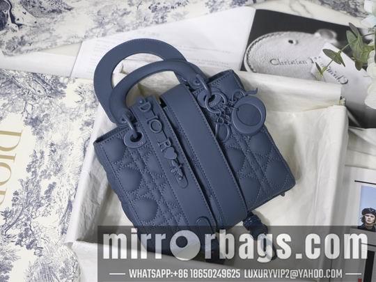 Dior Replica Bags Dior Ultra-matte M8013 20cm wz
