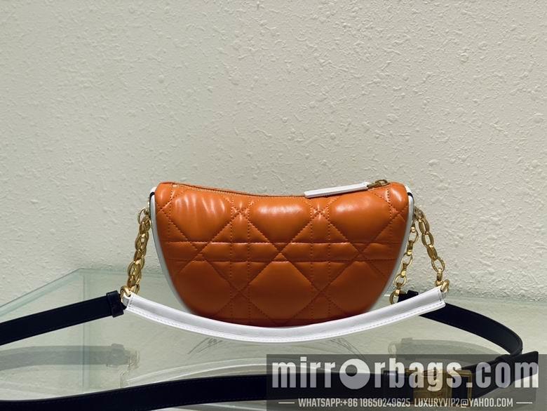 Dior Replica Bags AX2112279 24X15X6.8