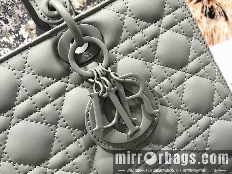 Dior Replica Bags AXM0566 32 x 25 x 11