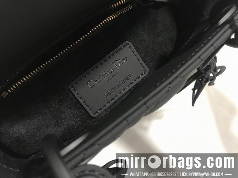 Dior Replica Bags BNM0505 17X15X7