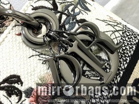 Dior Replica Bags Dior M0565刺绣喜鹊白 24x20x11cm wz