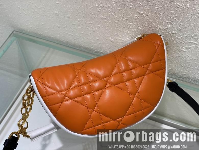 Dior Replica Bags AX2112279 24X15X6.8
