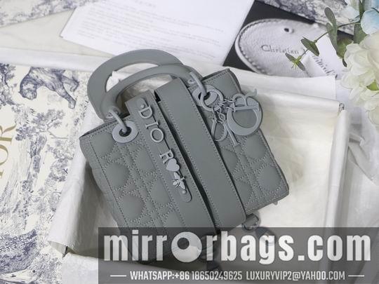Dior Replica Bags Dior Ultra-matte M8013 20cm wz