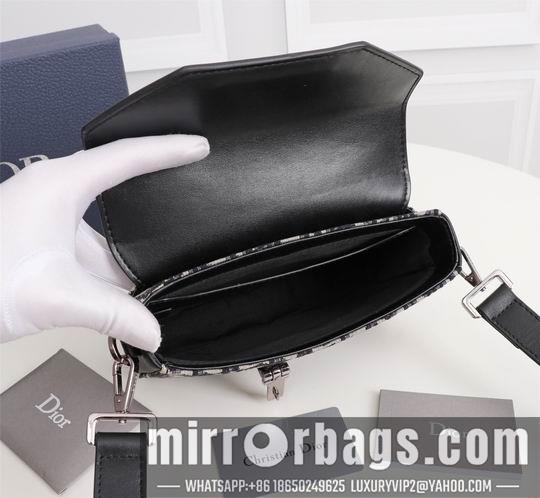 Dior Replica Bags Dior H28E 19x14x4cm wz