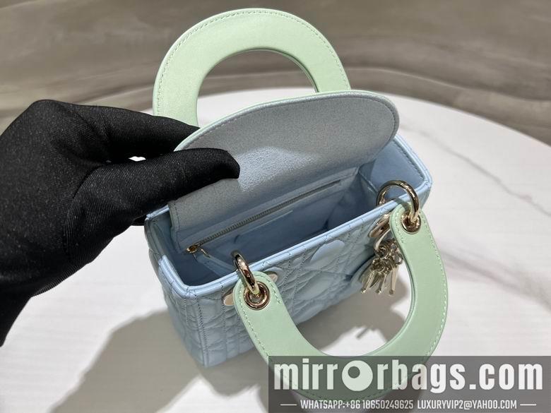 Dior Replica Bags M0505 17X15X7cm YG 3colour