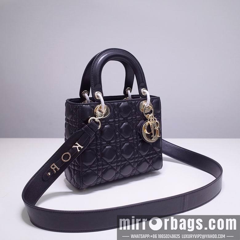 Dior Replica Bags AX8877 20X17X9