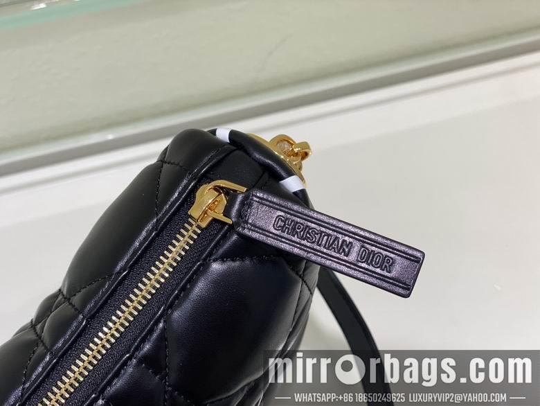 Dior Replica Bags AX2112279 24X15X6.8