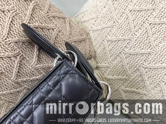 Dior Replica Bags Dior Lady M673 mini17x15x7cm wo