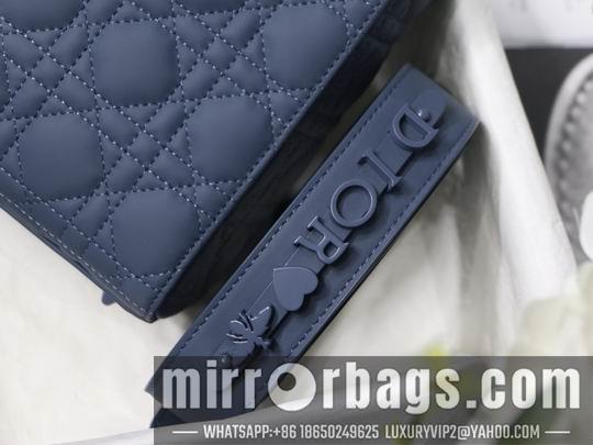 Dior Replica Bags Dior Ultra-matte M8013 20cm wz