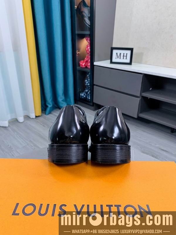 LV Replica Shoes LV sz38-44 mnf0223