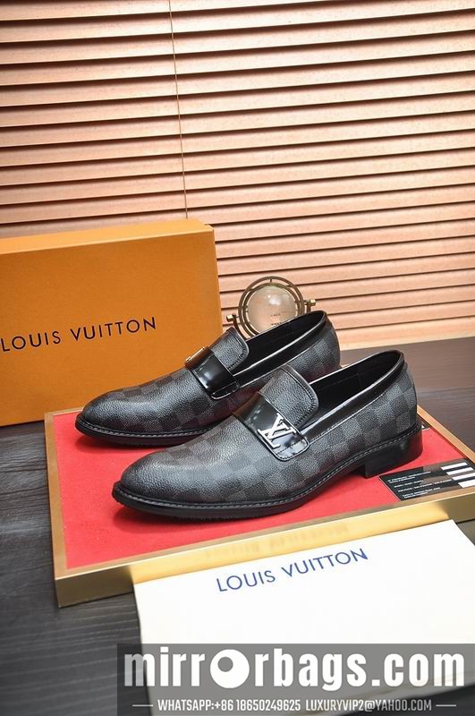 LV Replica Shoes LV sz38-45 mnf0747