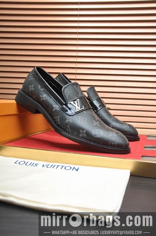 LV Replica Shoes LV sz38-45 mnf0748