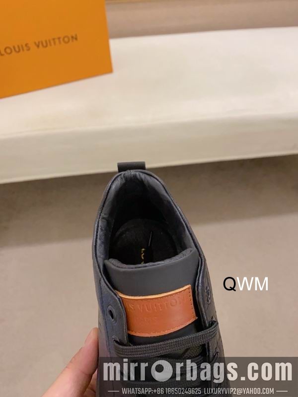 LV Replica Shoes LV colour sz38-45 WM1003