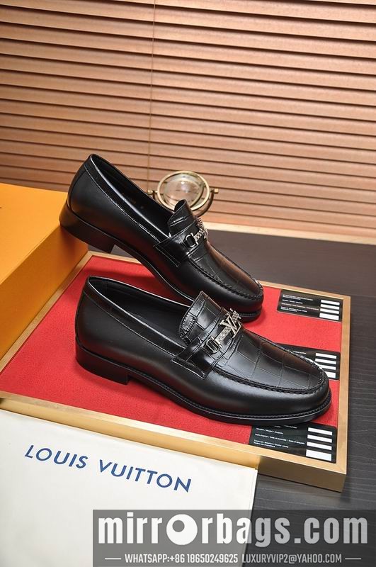 LV Replica Shoes LV sz38-45 mnf0315