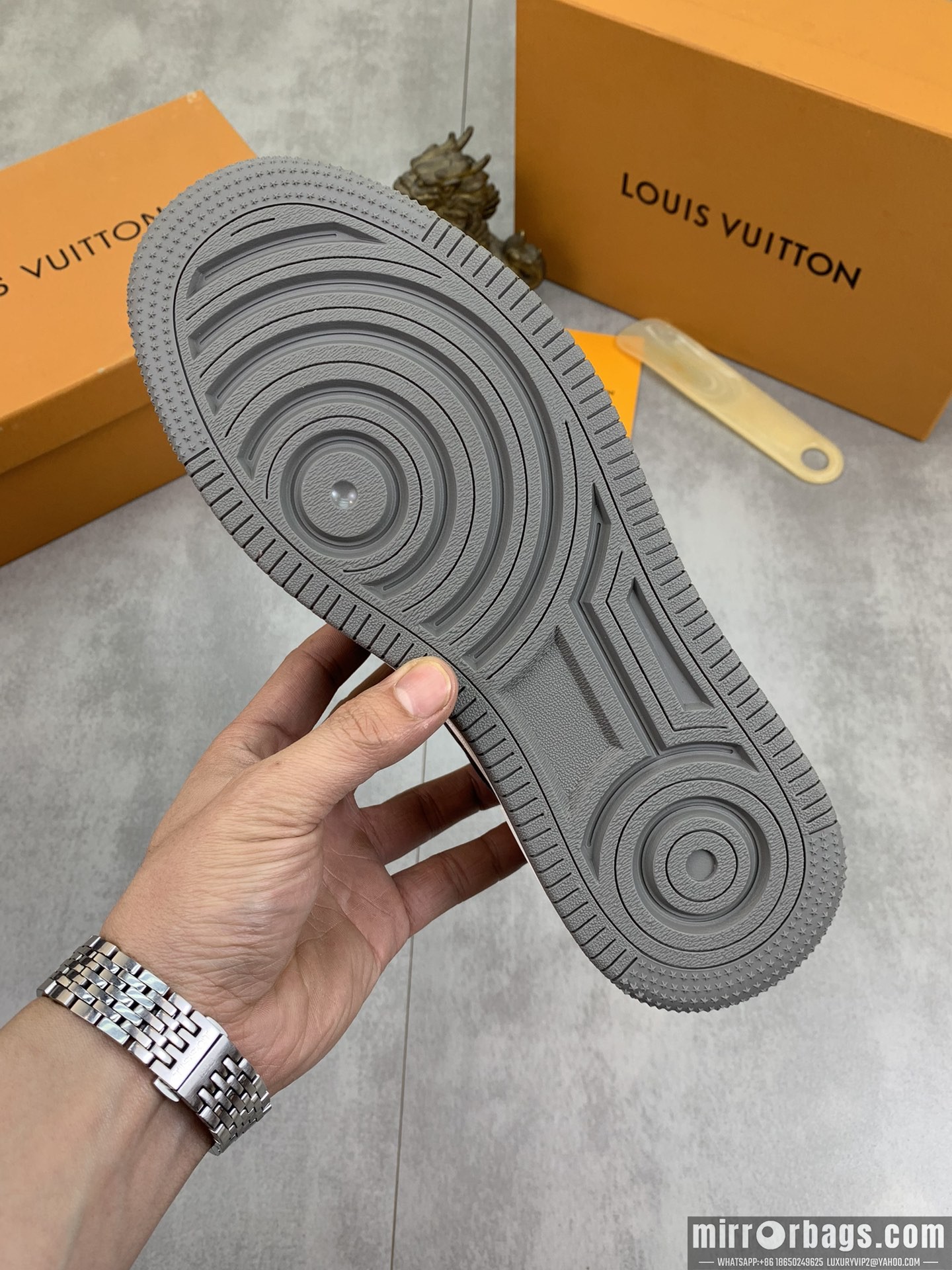 LV Replica Shoes LV sz38-44 mnf0302