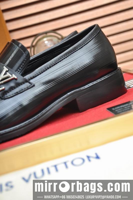 LV Replica Shoes LV sz38-45 mnf0743