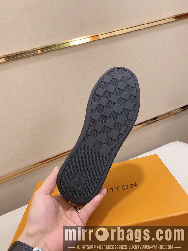 LV Replica Shoes LV sz38-44 8qh1002