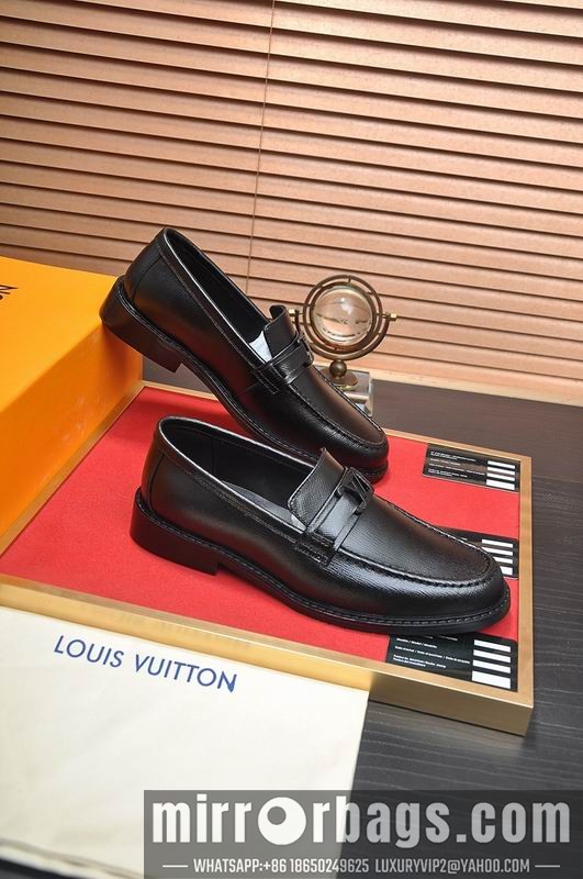 LV Replica Shoes LV sz38-45 mnf0755