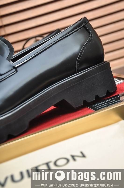 LV Replica Shoes LV sz38-45 mnf0615