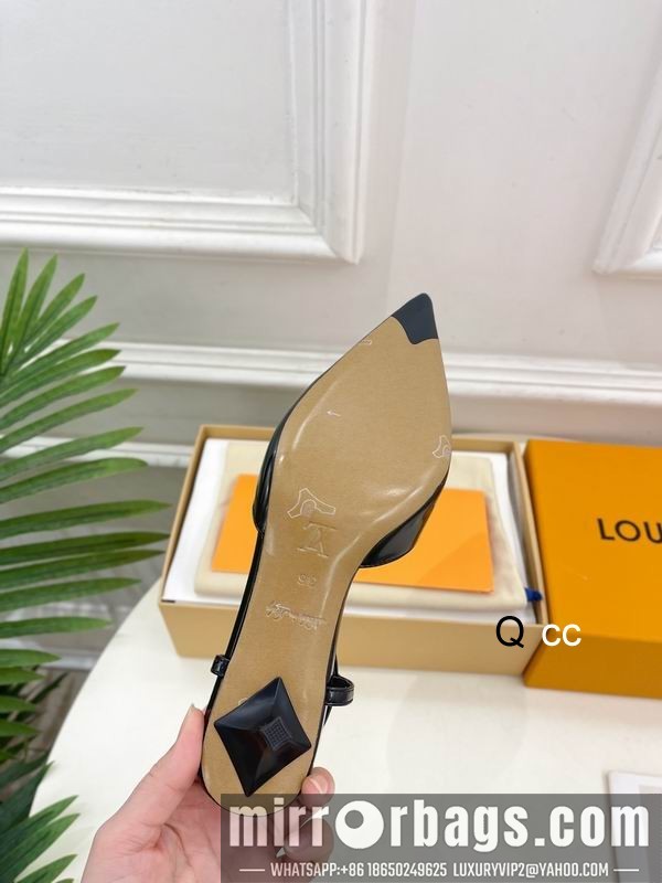 LV Replica Shoes LV sz35-40 4CM XC0310