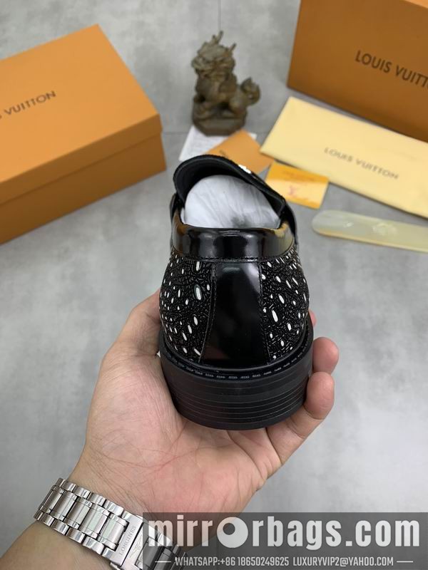 LV Replica Shoes LV sz38-45 mnf0401