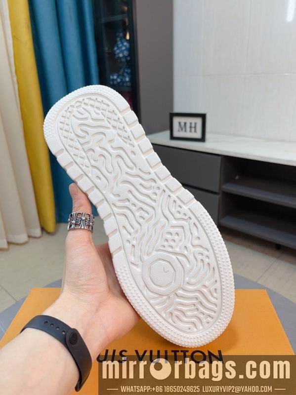 LV Replica Shoes LV sz38-44 mnf0409