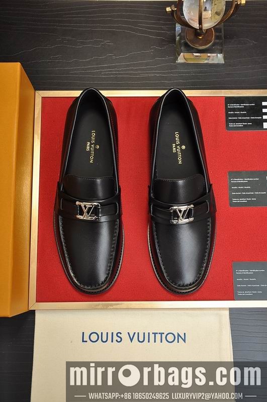 LV Replica Shoes LV sz38-45 mnf0324