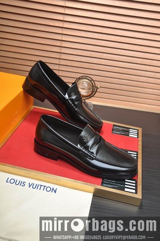 LV Replica Shoes LV sz38-45 mnf0750