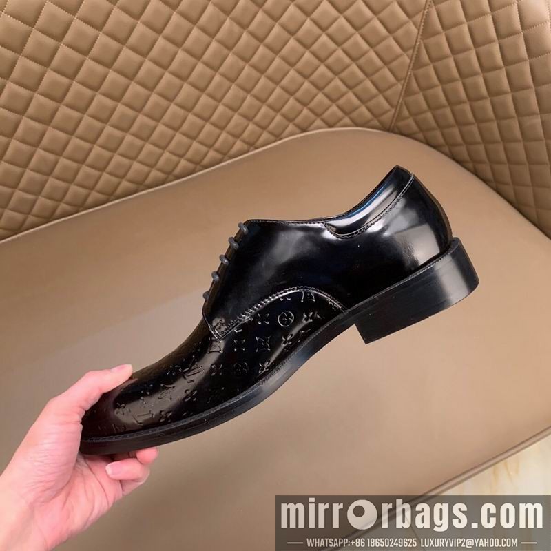 LV Replica Shoes LV sz38-45 mnf0442