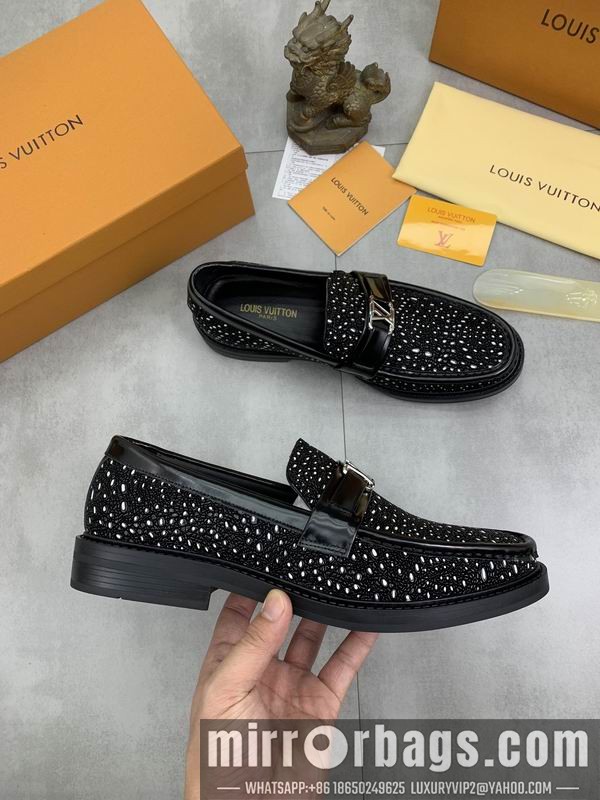 LV Replica Shoes LV sz38-45 mnf0401