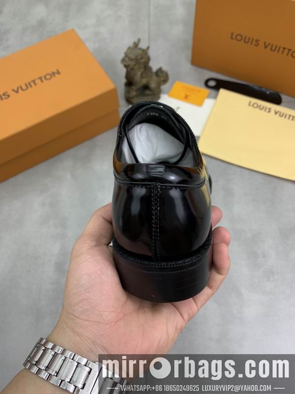 LV Replica Shoes LV sz38-45 mnf0312